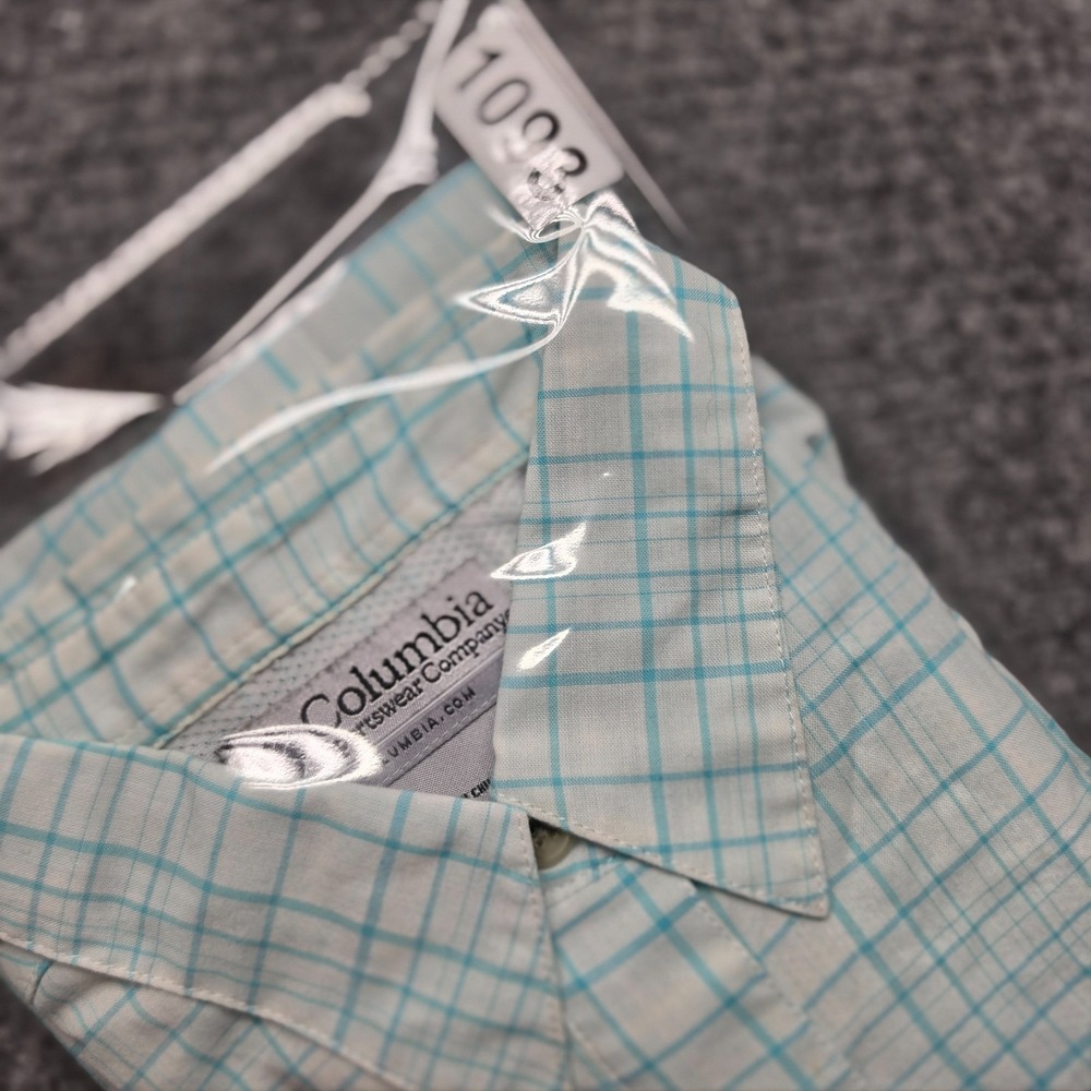 Columbia Titanium Womens M Shirt Plaid Short Sleeve Hiking Top Aqua Grid Checked - Picture 12 of 12